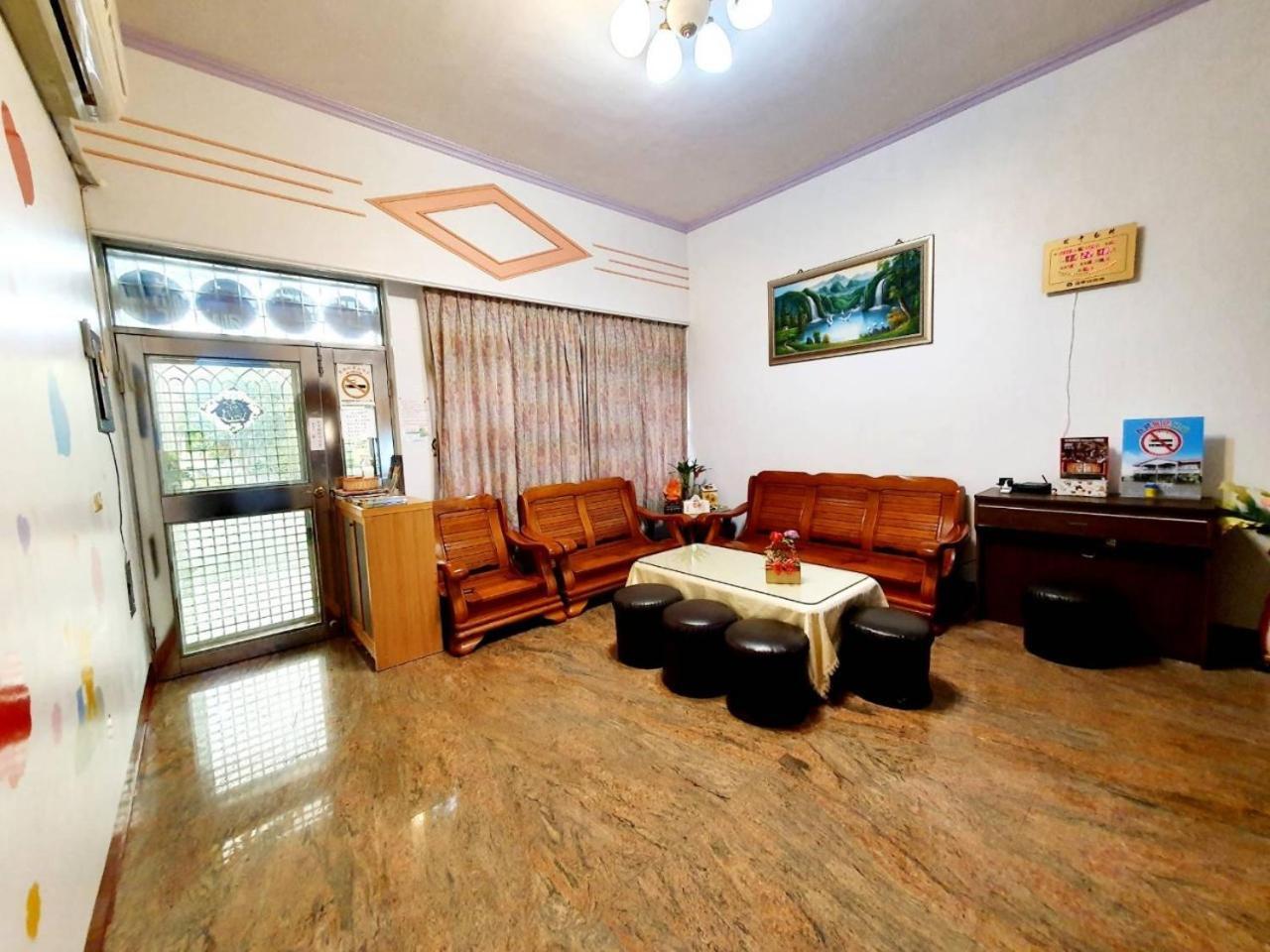 Yilan Xiang Feng Homestay وجي المظهر الخارجي الصورة