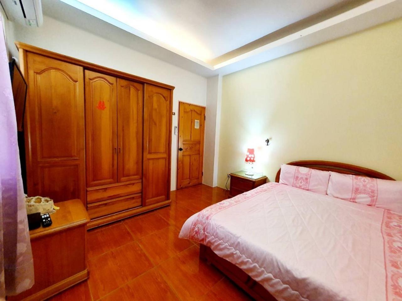 Yilan Xiang Feng Homestay وجي المظهر الخارجي الصورة