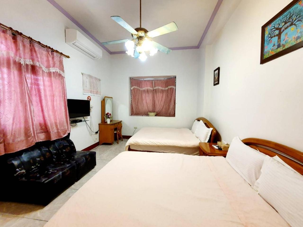 Yilan Xiang Feng Homestay وجي المظهر الخارجي الصورة