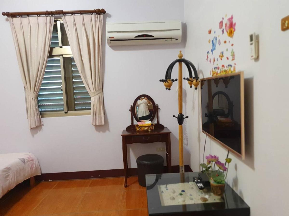 Yilan Xiang Feng Homestay وجي المظهر الخارجي الصورة